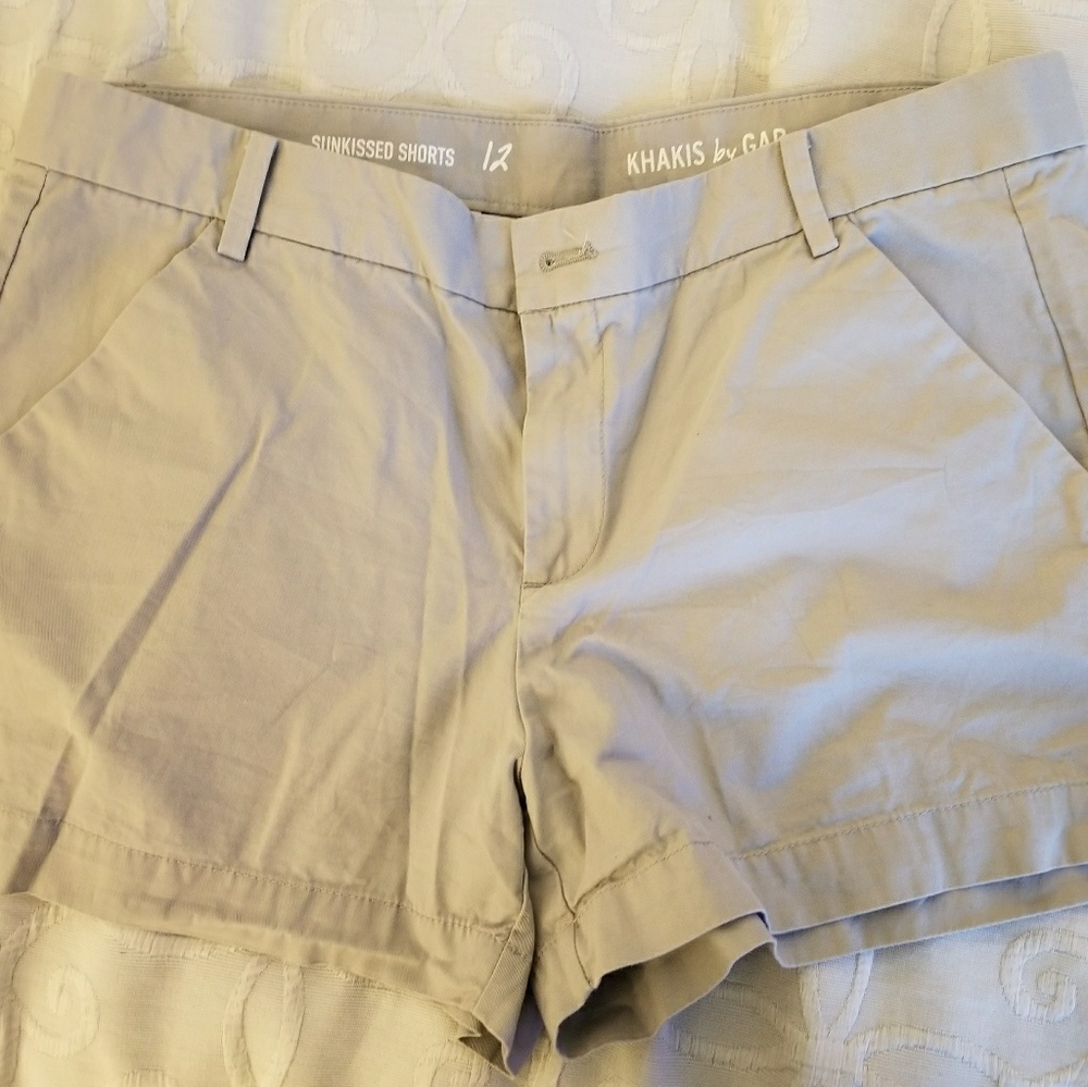 Gap twill shorts